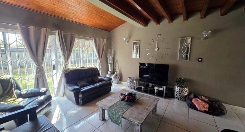5 Bedroom Property for Sale in Sasolburg Ext 23 Free State